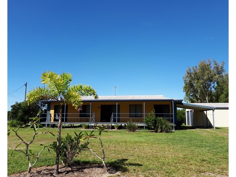 2 Andrews Street, Kurrimine Beach QLD 4871