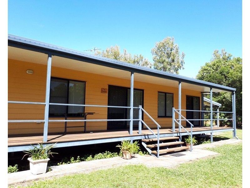 2 Andrews Street, Kurrimine Beach QLD 4871