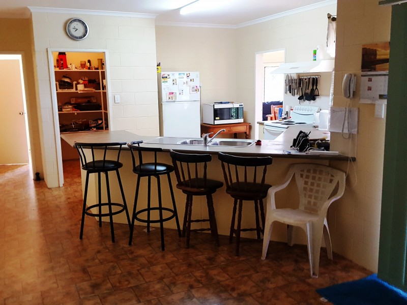 3 Tate St, Kurrimine Beach QLD 4871