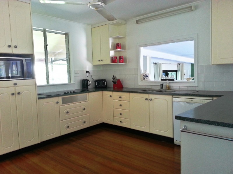 4 Ranleagh Street, Kurrimine Beach QLD 4871