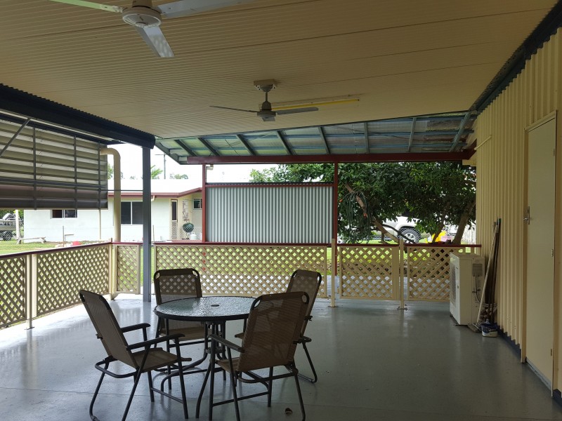 9 Hopeful St, Kurrimine Beach QLD 4871