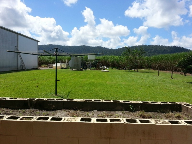 2 Cuthill Road, Silkwood QLD 4856