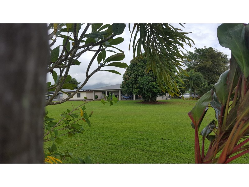 293 Gauci Rd, Silkwood QLD 4856