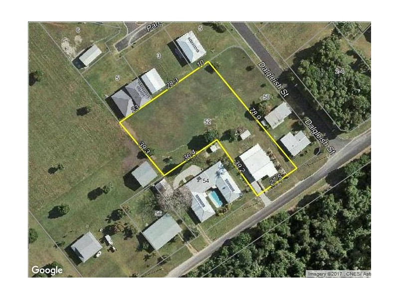 52 Illich St, Kurrimine Beach QLD 4871
