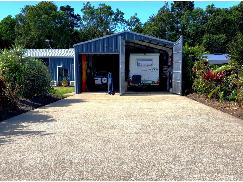 16 Dalgleish St, Kurrimine Beach QLD 4871