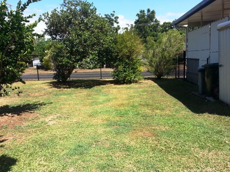 3 Olive Cres, Kurrimine Beach QLD 4871