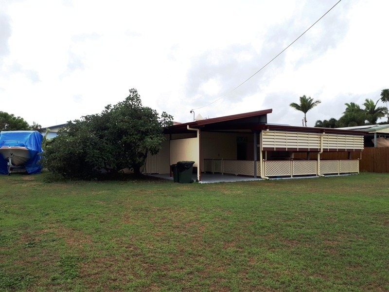 9 Hopeful St, Kurrimine Beach QLD 4871