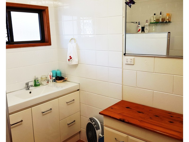 14 Andrews St, Kurrimine Beach QLD 4871