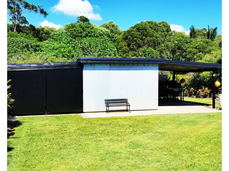 14 Andrews St, Kurrimine Beach QLD 4871
