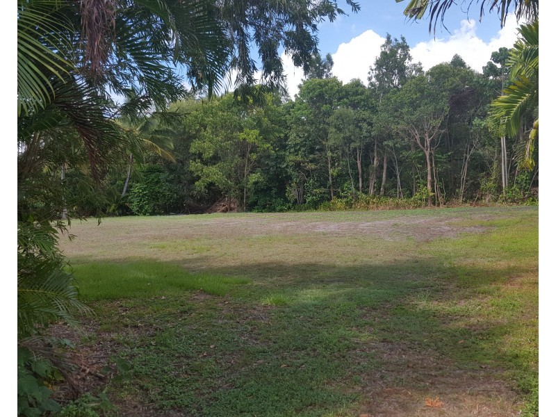 22 Andrews St, Kurrimine Beach QLD 4871