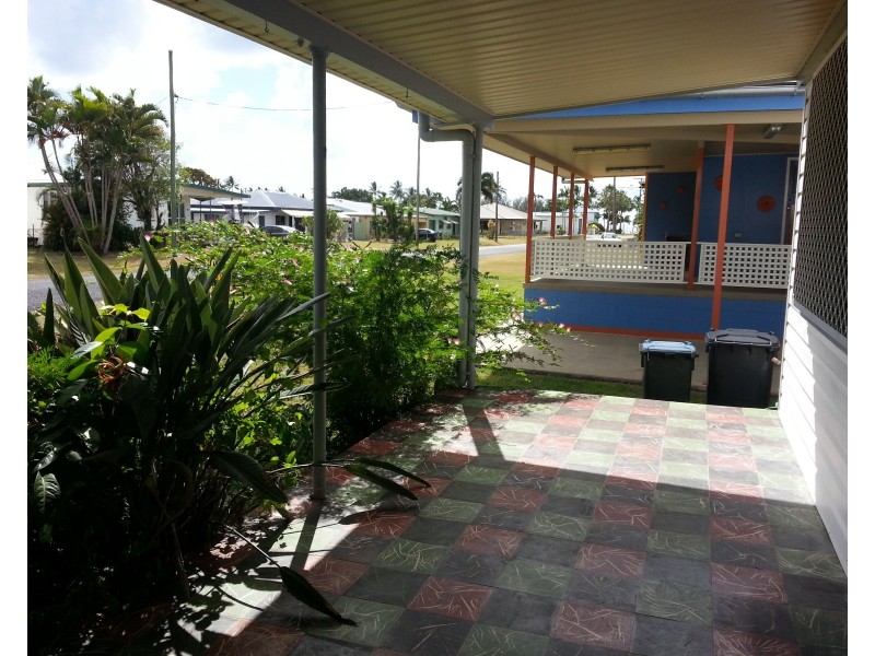13 Tate Street, Kurrimine Beach QLD 4871