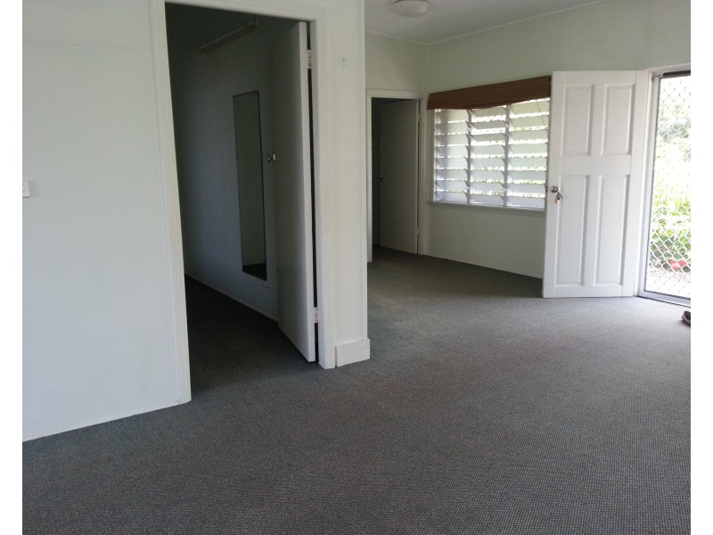 13 Tate Street, Kurrimine Beach QLD 4871