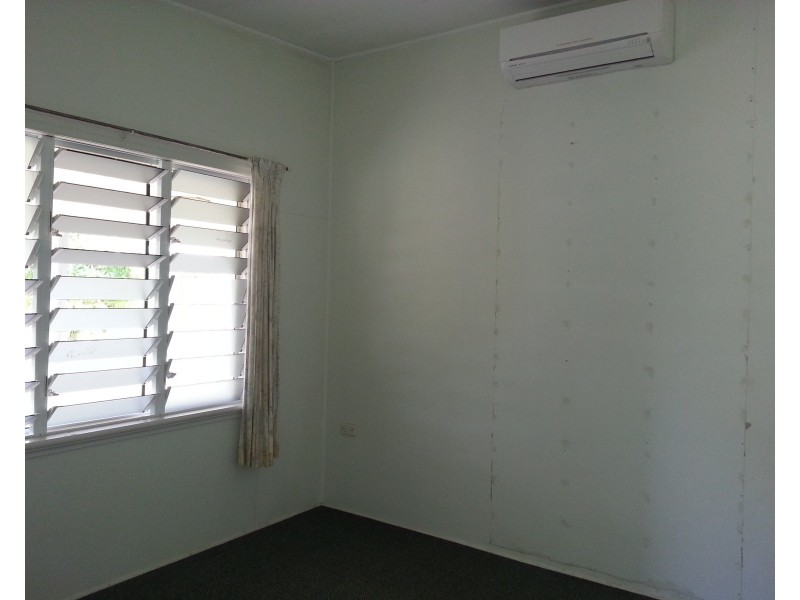 13 Tate Street, Kurrimine Beach QLD 4871