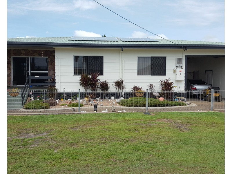 5 Tate St, Kurrimine Beach QLD 4871