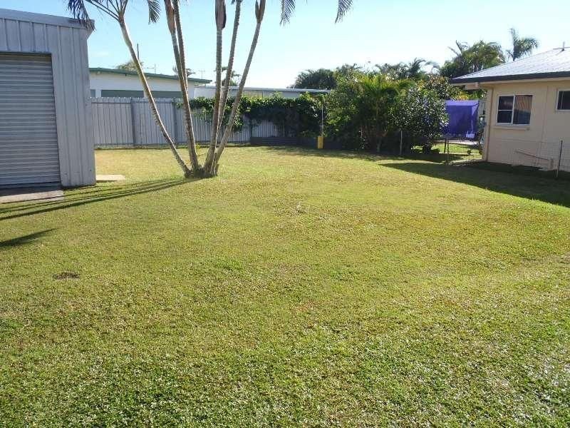 9 Maria Street, Kurrimine Beach QLD 4871