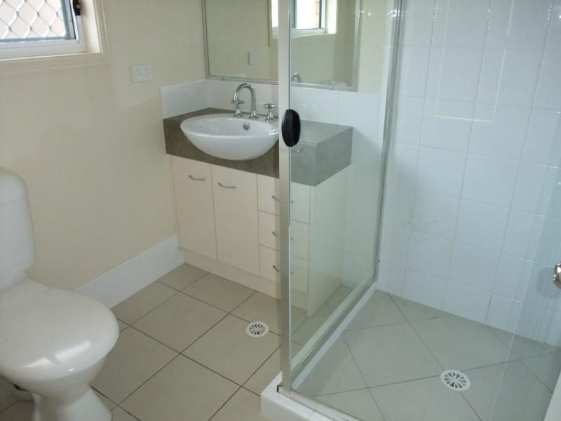Dugandan QLD 4310