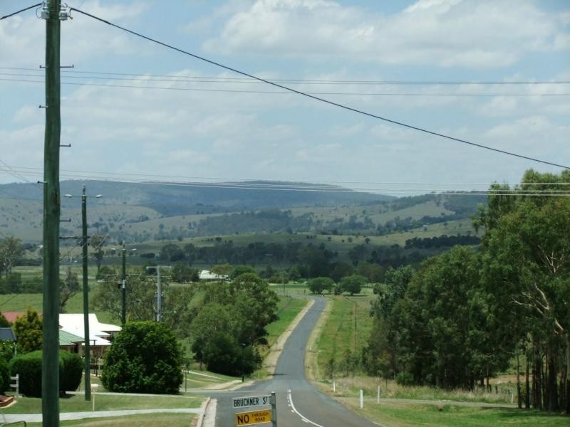Dugandan QLD 4310