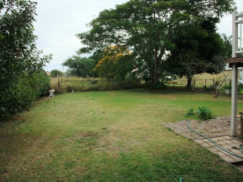 Dugandan QLD 4310