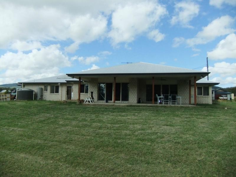 4 HUGHES Court, Aratula QLD 4309