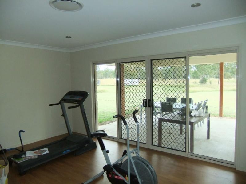 4 HUGHES Court, Aratula QLD 4309
