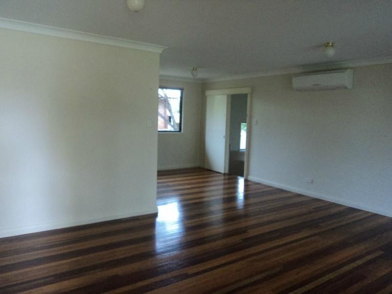 Peak Crossing QLD 4306