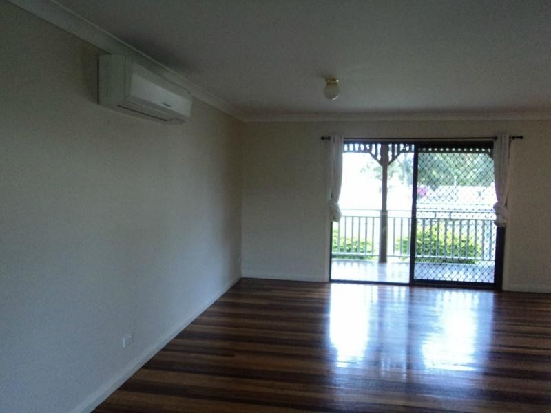 Peak Crossing QLD 4306