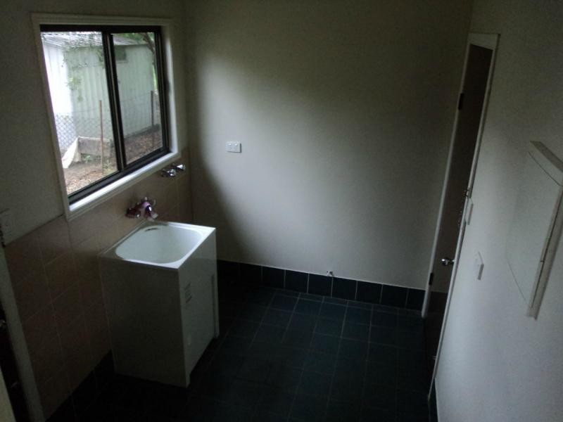 Peak Crossing QLD 4306