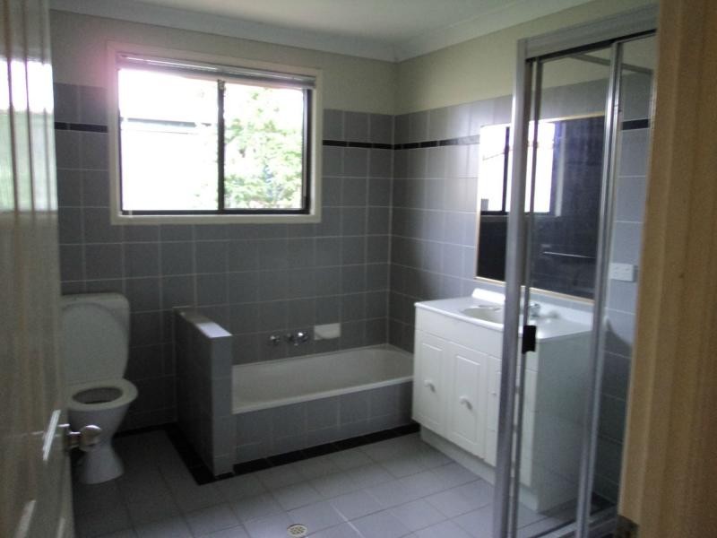 Peak Crossing QLD 4306