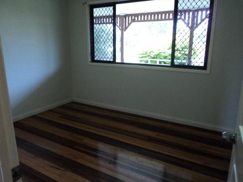 Peak Crossing QLD 4306