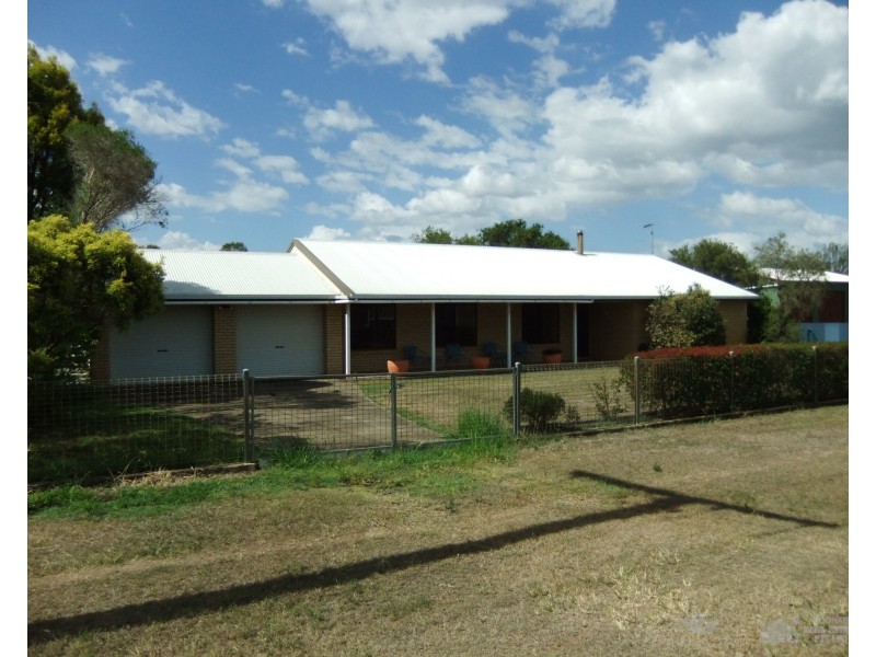 6 ELAVESOR Drive, Rosevale QLD 4340