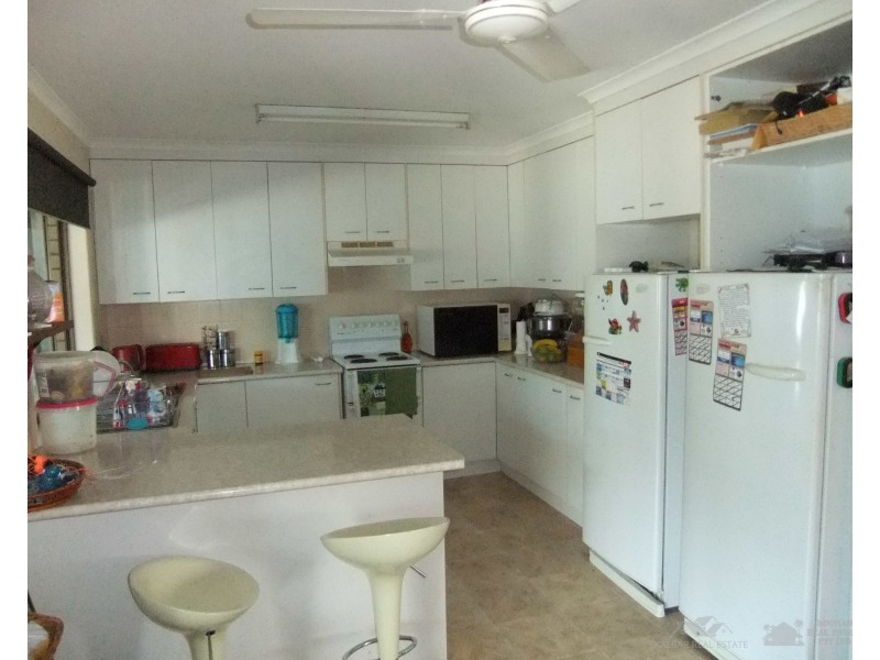 6 ELAVESOR Drive, Rosevale QLD 4340