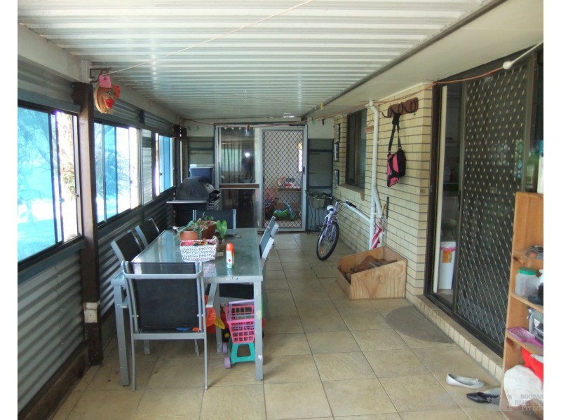 6 ELAVESOR Drive, Rosevale QLD 4340