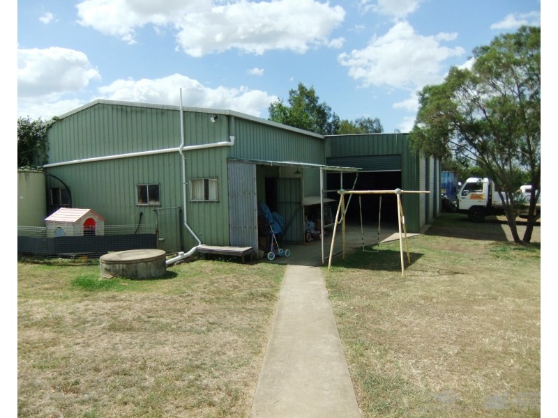 6 ELAVESOR Drive, Rosevale QLD 4340