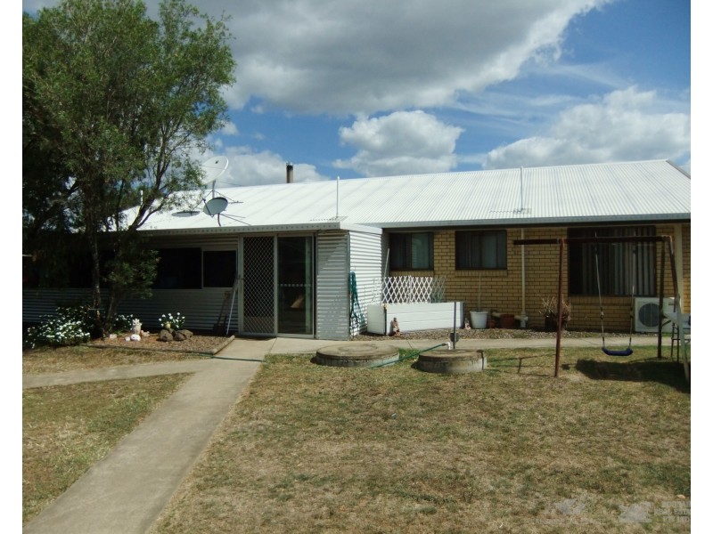 6 ELAVESOR Drive, Rosevale QLD 4340