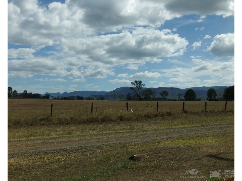 6 ELAVESOR Drive, Rosevale QLD 4340