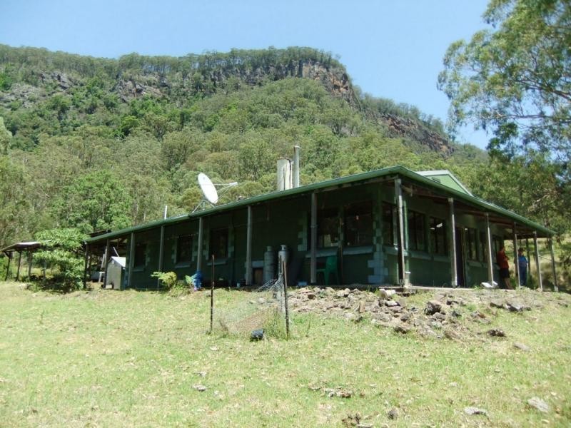 The Falls QLD 4373
