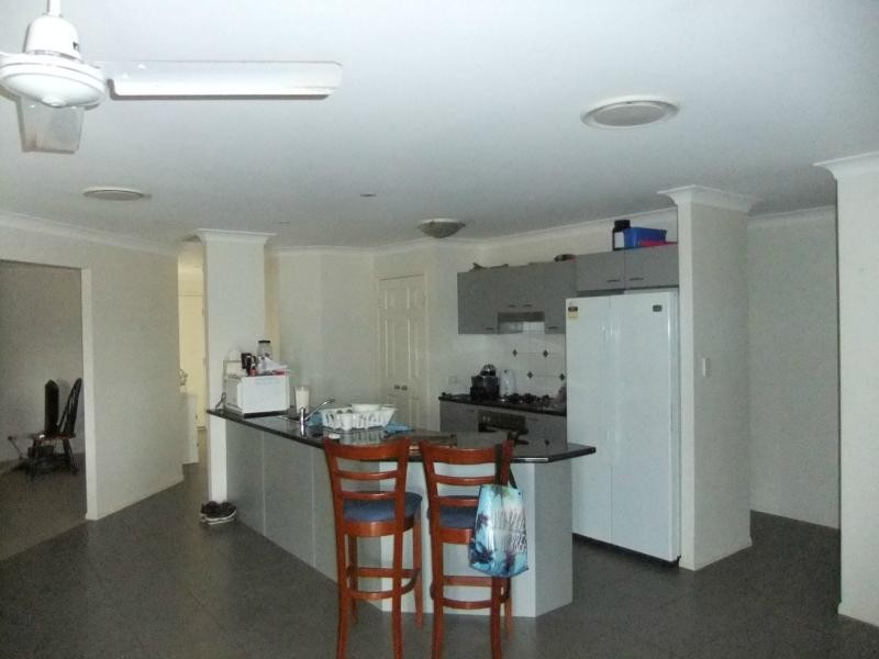 Dugandan QLD 4310