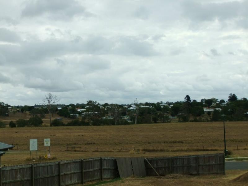 Dugandan QLD 4310