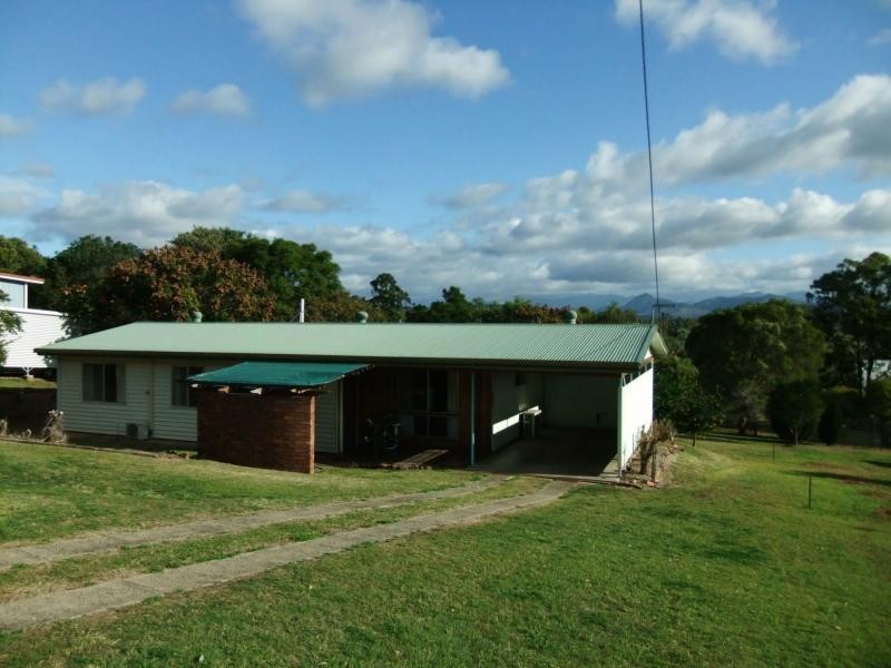 Dugandan QLD 4310