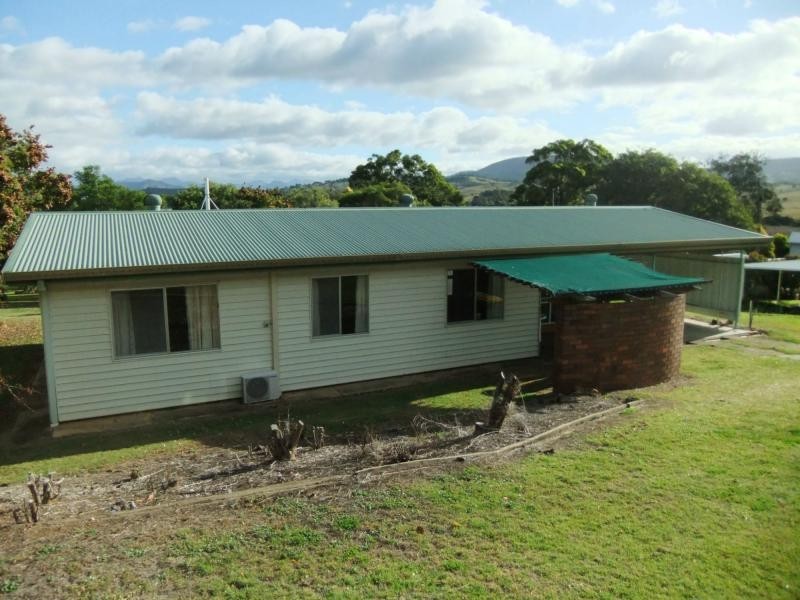 Dugandan QLD 4310