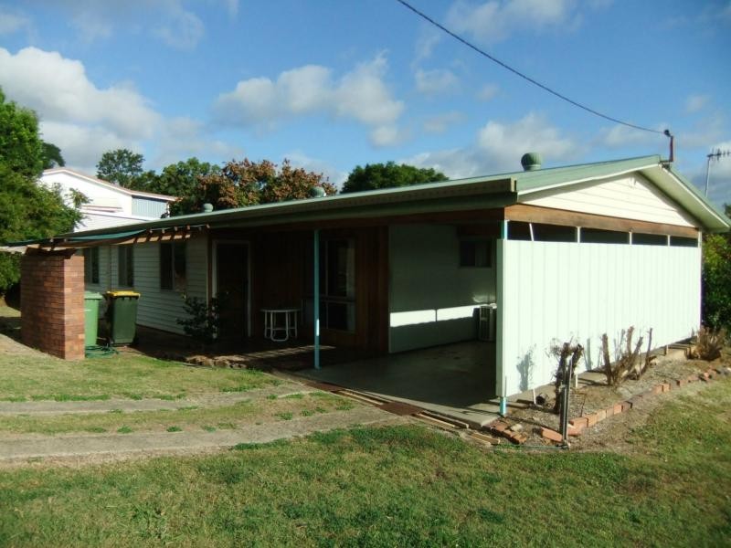 Dugandan QLD 4310