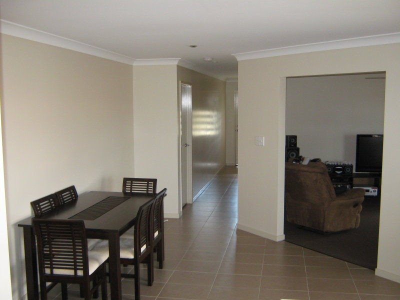 Dugandan QLD 4310