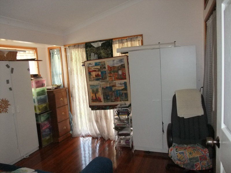 Hoya QLD 4310