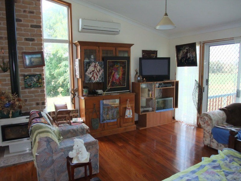 Hoya QLD 4310