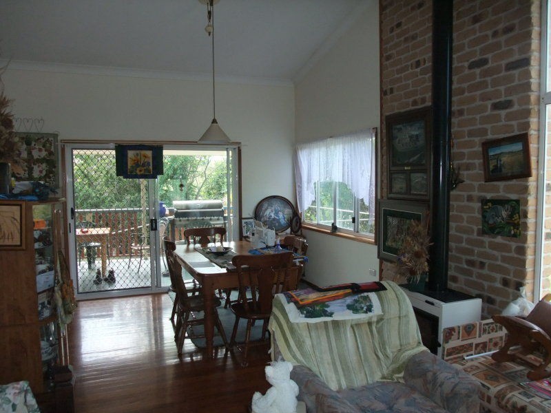 Hoya QLD 4310