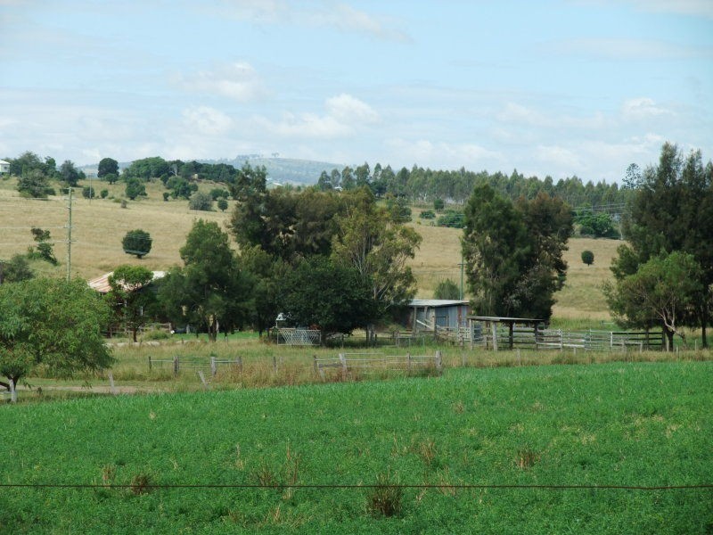 Hoya QLD 4310