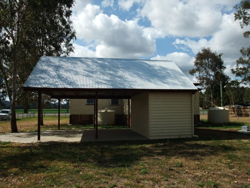 Peak Crossing QLD 4306
