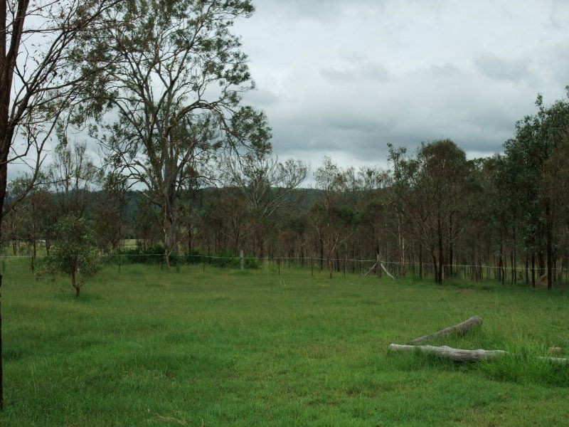 Croftby QLD 4310