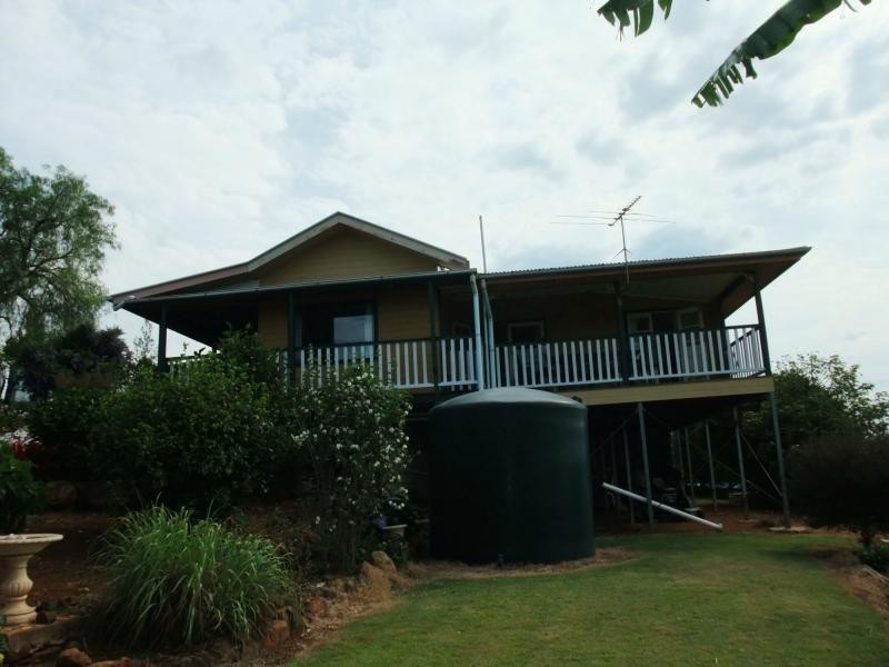 Dugandan QLD 4310