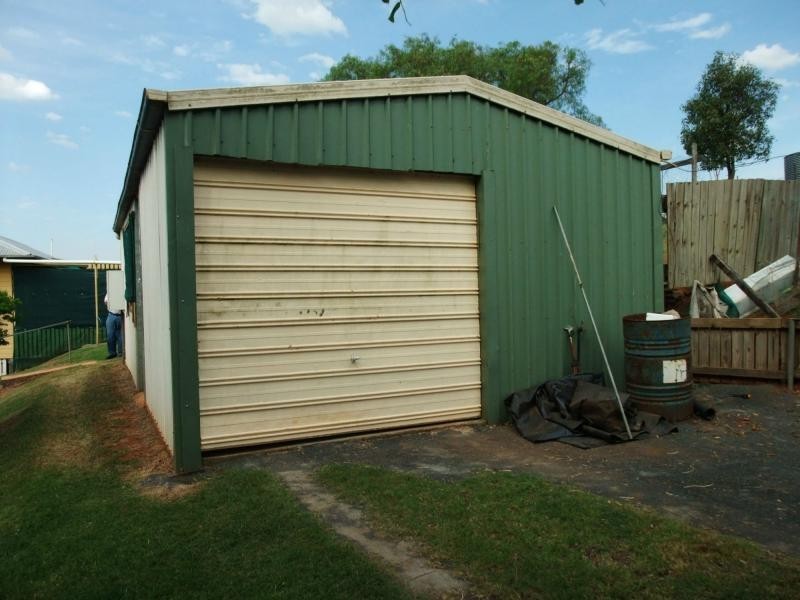 Dugandan QLD 4310